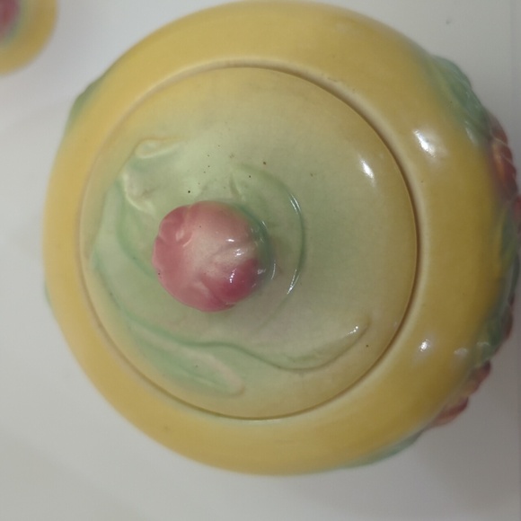 Vintage Hull Pottery Sunglow Grease Pot and Salt & Pepper Shaker Set . - Picture 5 of 8